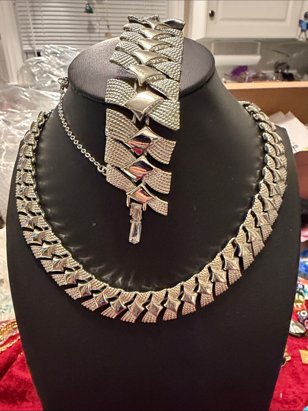 Vintage Like new Coro signed necklace and bracelet w secure chain silver tone